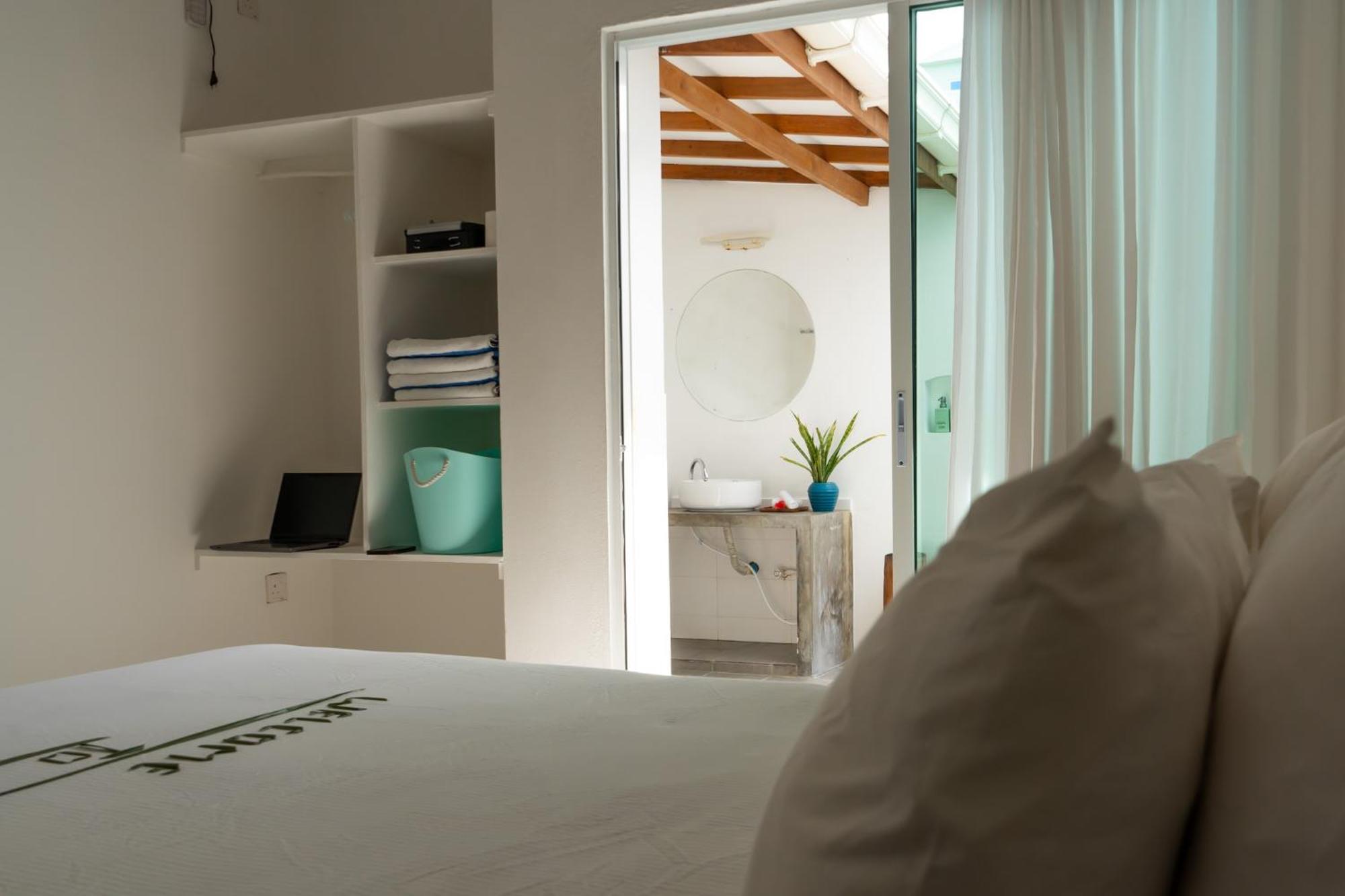 Vaali Maldives Island Escapes & Dive Felidhoo Exterior foto
